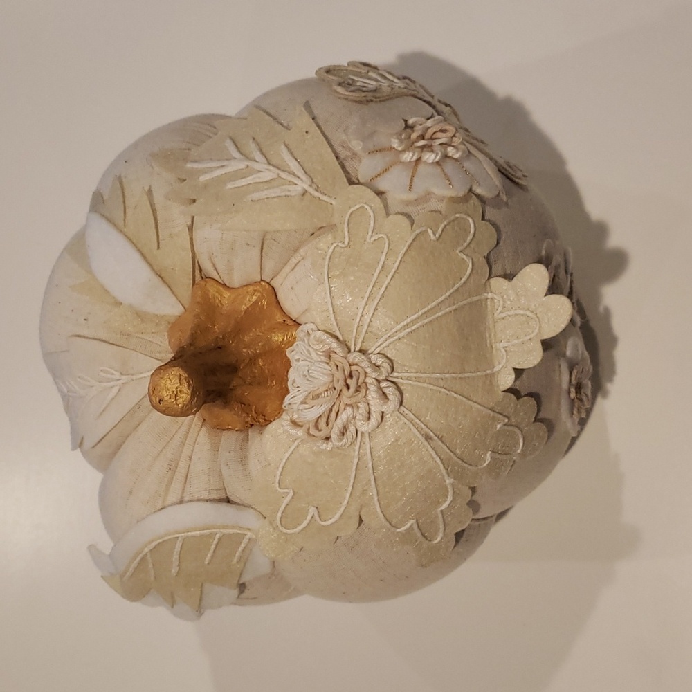 Cream Fabric Detailed Pumpkin